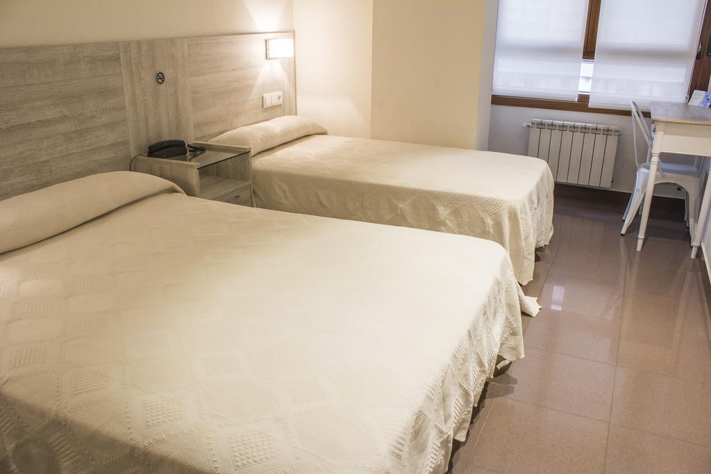 Hotel Playa Poniente Gijón Buitenkant foto